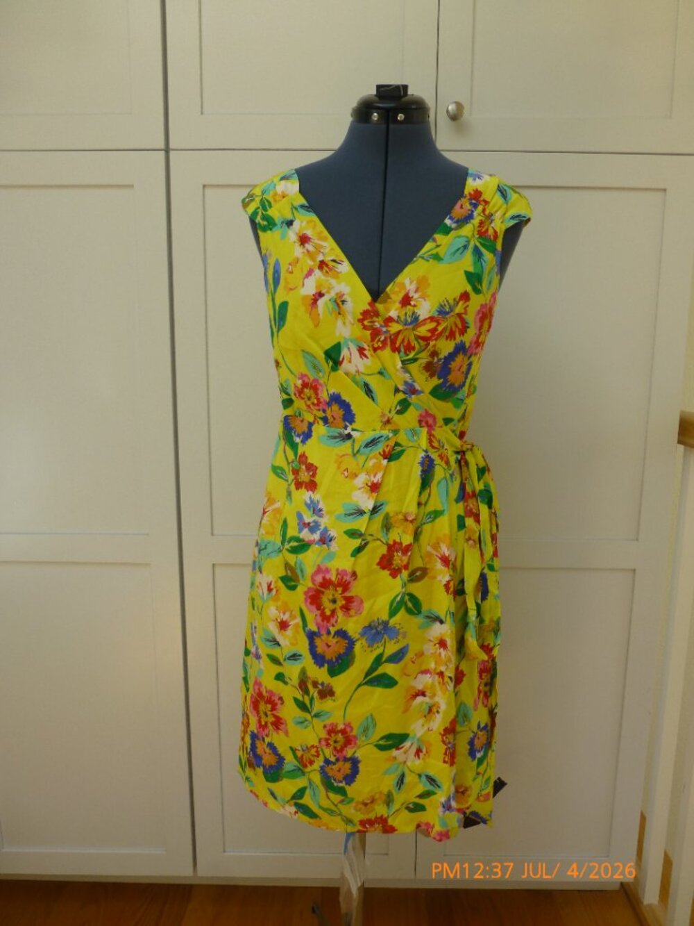 Kate Spade Cathleen Yellow Silk Floral Wrap Dress Size 8 Full Bloom Feminine